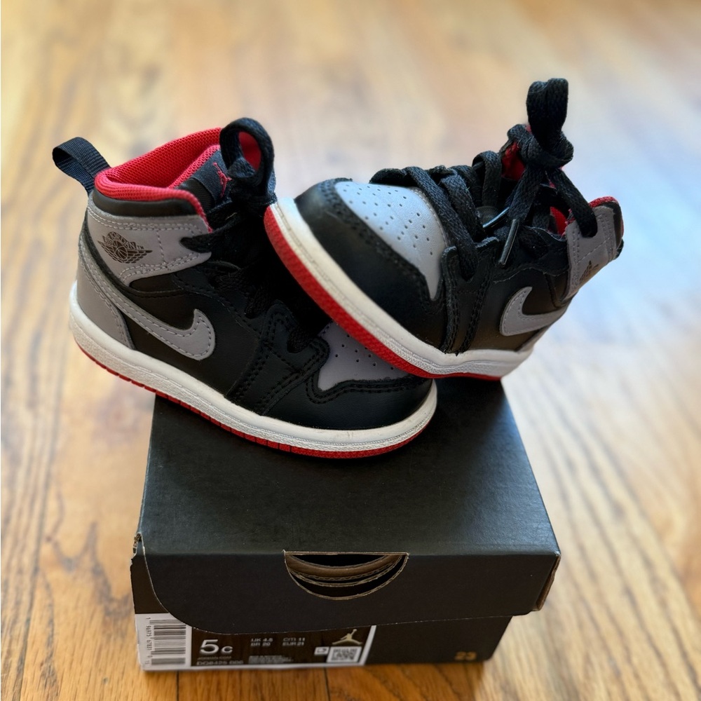 Nike - Jordan 1 Mid TD 
Size 5
Black/Gray/Fire Red - Picture 4 of 13